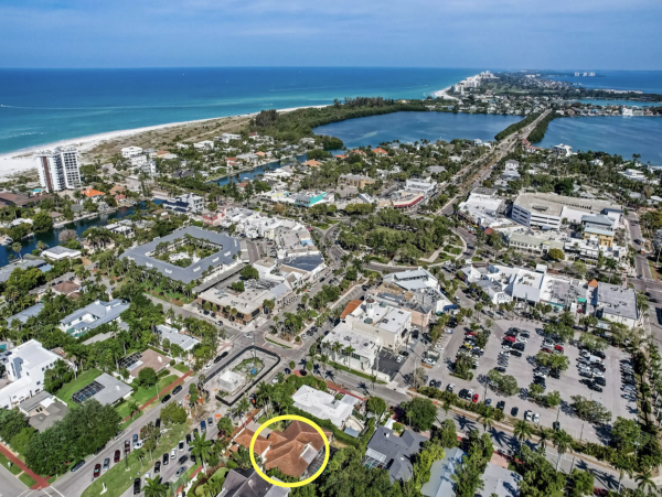 150 yards to St Armands Circle